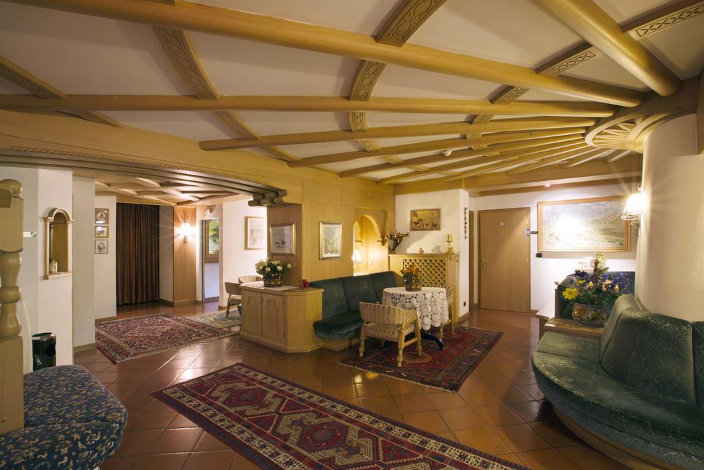 Hotel Al Lago Soraga Exterior photo